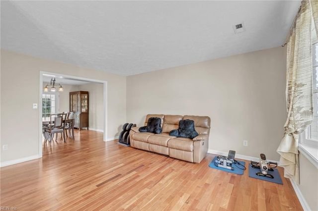 203 Skipper CT, Hampton, VA 23669