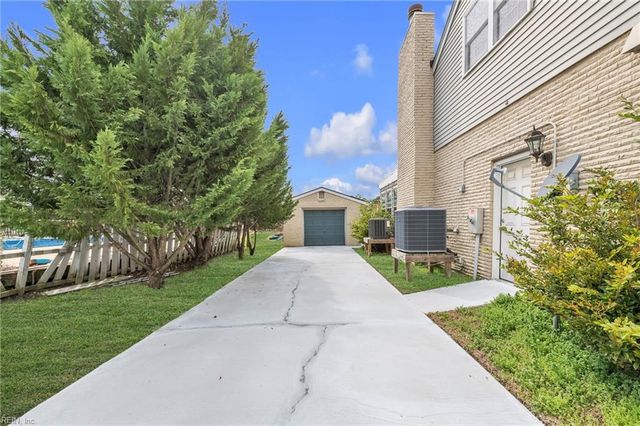 203 Skipper CT, Hampton, VA 23669