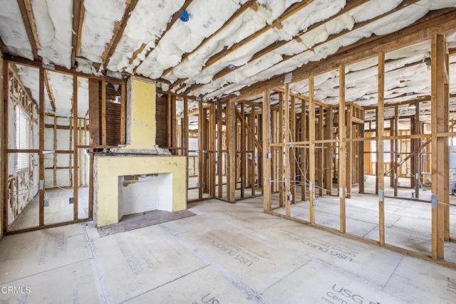1042 W 62nd Street, Los Angeles, CA 90044