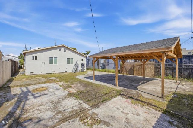 1042 W 62nd Street, Los Angeles, CA 90044