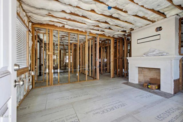 1042 W 62nd Street, Los Angeles, CA 90044