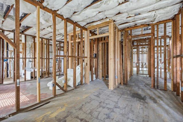 1042 W 62nd Street, Los Angeles, CA 90044