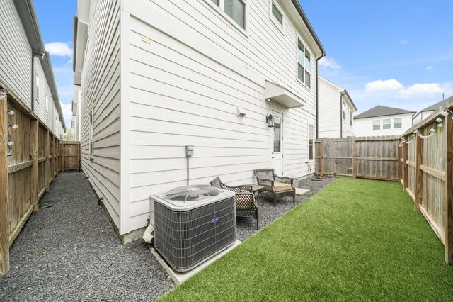 4466 W Tidwell Road, Houston, TX 77091