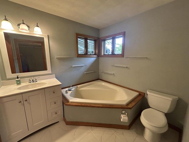 2313 Morningside Drive, Janesville, WI 53546