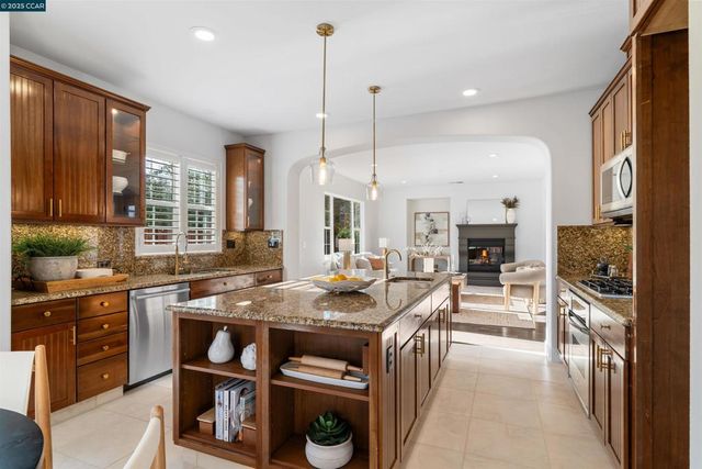 108 Geranium Ct, San Ramon, CA 94582