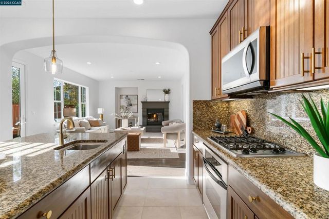 108 Geranium Ct, San Ramon, CA 94582