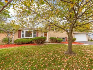 212 55th Place, Downers Grove, IL 60516