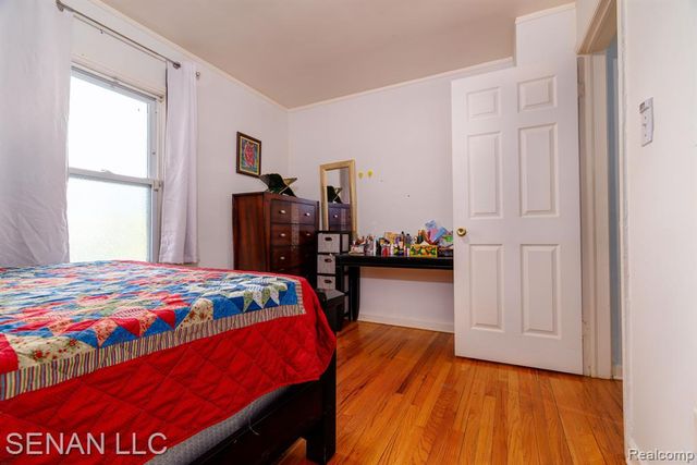 6001 Warwick Street, Detroit, MI 48228