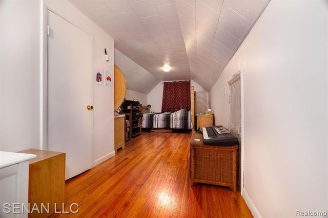 6001 Warwick Street, Detroit, MI 48228