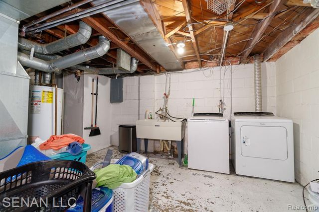 6001 Warwick Street, Detroit, MI 48228