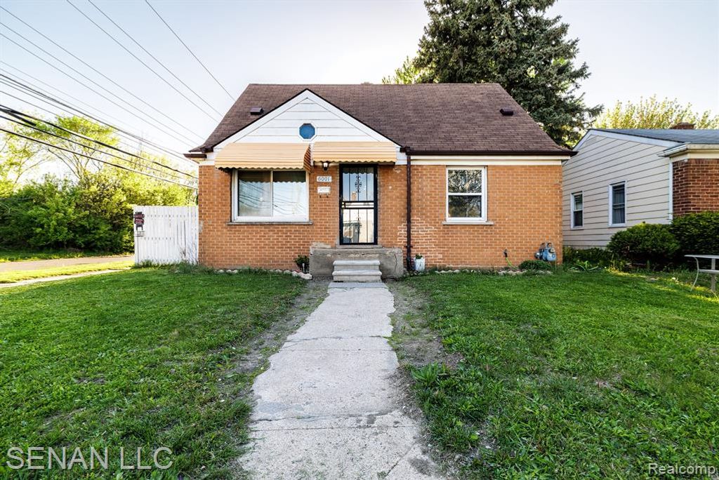 6001 Warwick Street, Detroit, MI 48228