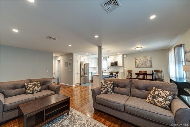 36 Leigh Street, Huntington, NY 11743