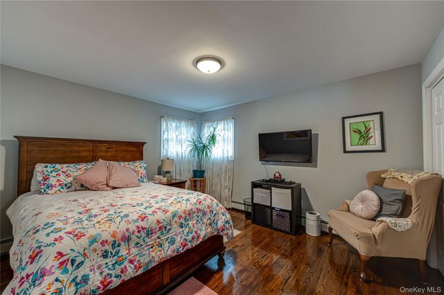 36 Leigh Street, Huntington, NY 11743