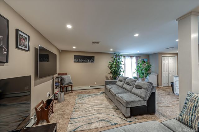 36 Leigh Street, Huntington, NY 11743