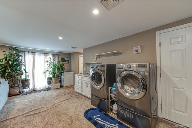 36 Leigh Street, Huntington, NY 11743