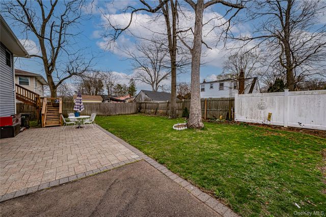 36 Leigh Street, Huntington, NY 11743