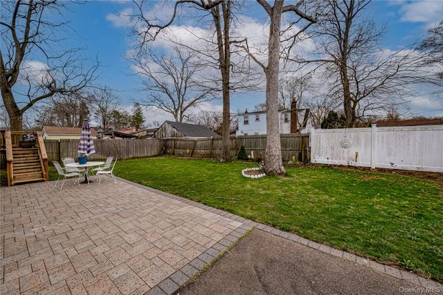 36 Leigh Street, Huntington, NY 11743