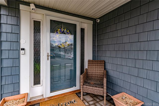 36 Leigh Street, Huntington, NY 11743