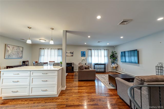 36 Leigh Street, Huntington, NY 11743