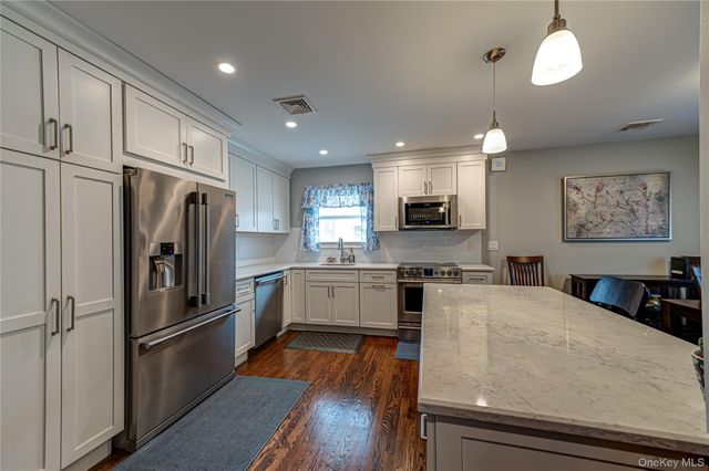 36 Leigh Street, Huntington, NY 11743