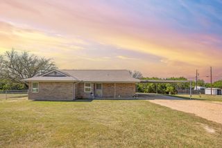 1012 Cherokee TRL, Kempner, TX 76539