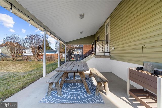 1924 SUNBERRY RD, Baltimore, MD 21222