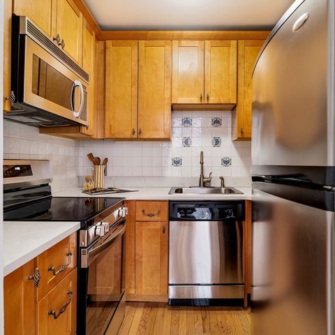 486 Beacon St 1, Boston, MA 02115