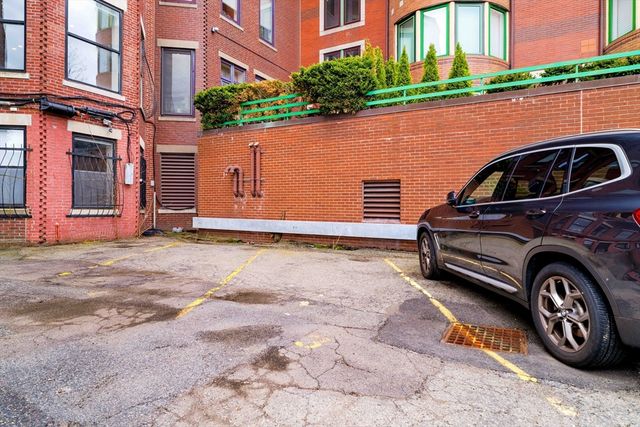 486 Beacon St 1, Boston, MA 02115