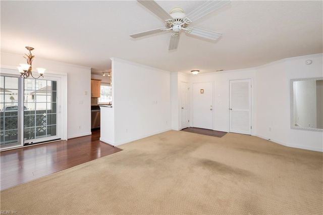 423 Harbour Pt Apt 102, Virginia Beach, VA 23451