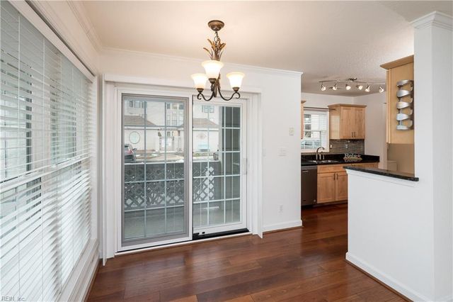 423 Harbour Pt Apt 102, Virginia Beach, VA 23451