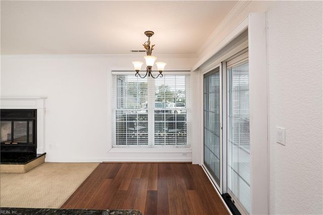 423 Harbour Pt Apt 102, Virginia Beach, VA 23451