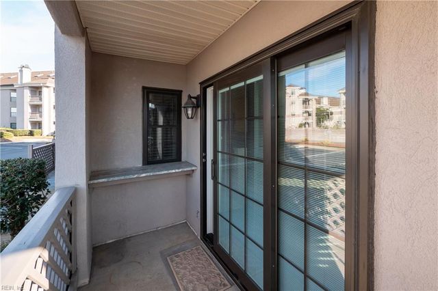 423 Harbour Pt Apt 102, Virginia Beach, VA 23451