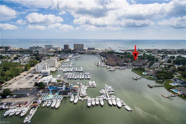 423 Harbour Pt Apt 102, Virginia Beach, VA 23451