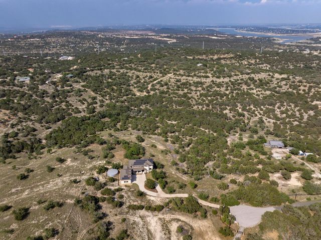 21216 Bertram LN, Spicewood, TX 78669
