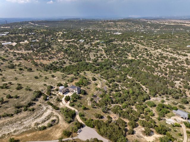 21216 Bertram LN, Spicewood, TX 78669