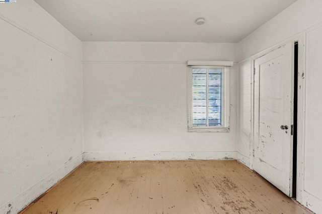 6432 Outlook Ave, Oakland, CA 94605