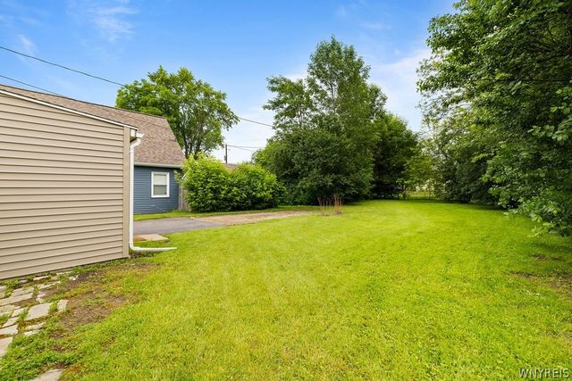 112 Larch Road, Amherst, NY 14226