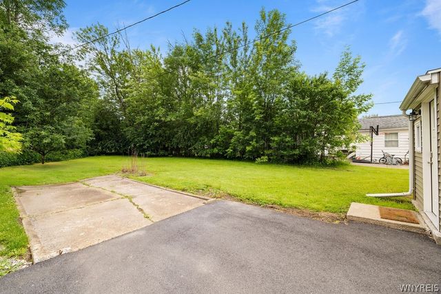 112 Larch Road, Amherst, NY 14226