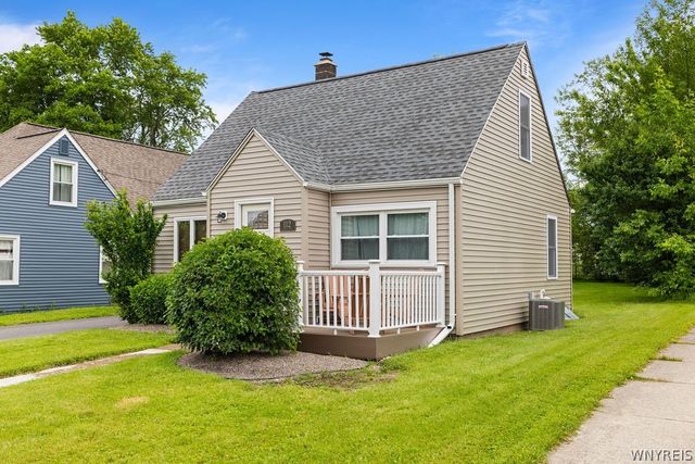 112 Larch Road, Amherst, NY 14226