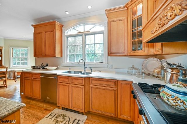 602 Grandview Ter, Franklin Lakes Boro, NJ 07417