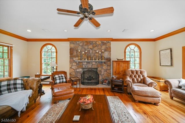 602 Grandview Ter, Franklin Lakes Boro, NJ 07417