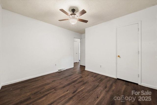 203 Dillon Drive, Statesville, NC 28625