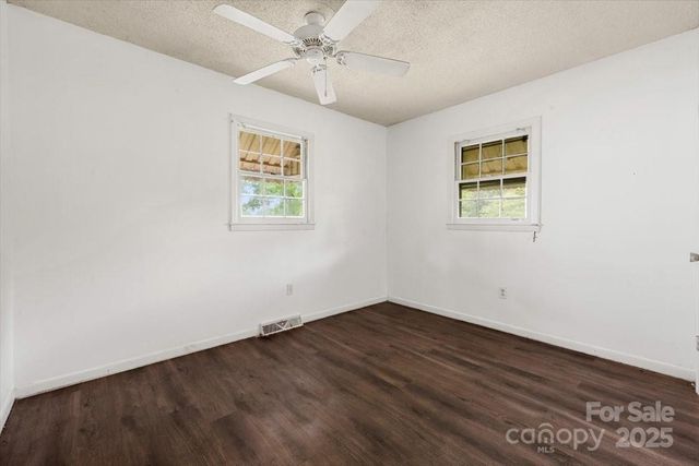 203 Dillon Drive, Statesville, NC 28625