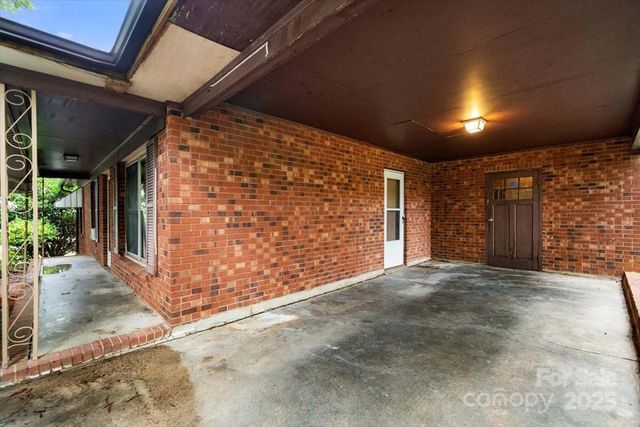 203 Dillon Drive, Statesville, NC 28625