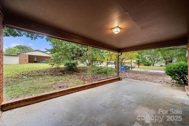 203 Dillon Drive, Statesville, NC 28625