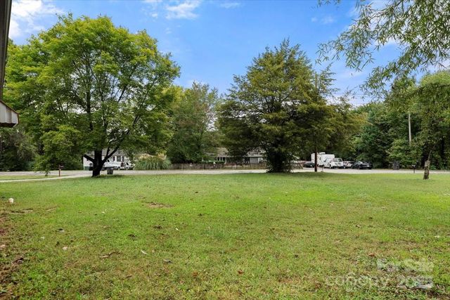 203 Dillon Drive, Statesville, NC 28625
