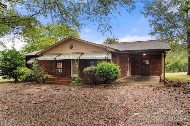 203 Dillon Drive, Statesville, NC 28625