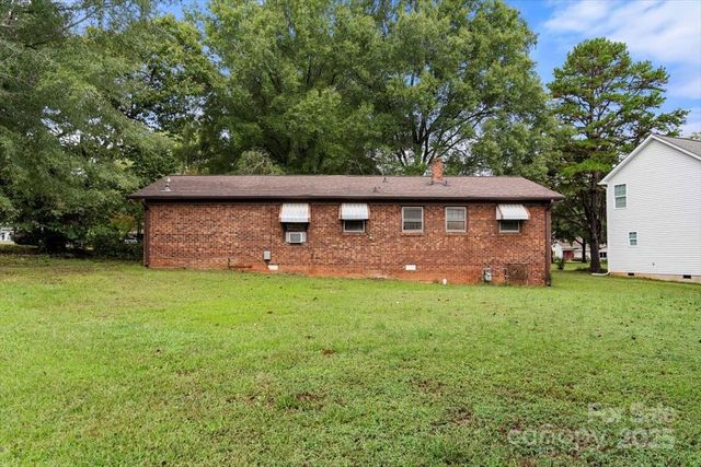 203 Dillon Drive, Statesville, NC 28625