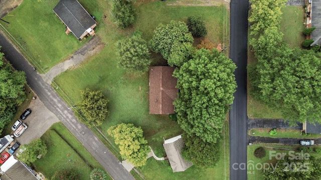 203 Dillon Drive, Statesville, NC 28625