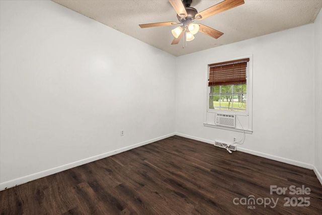 203 Dillon Drive, Statesville, NC 28625